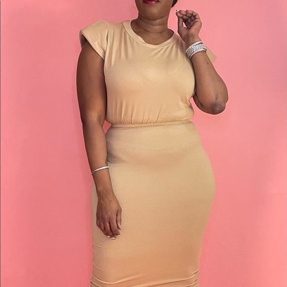 NEW FALL TRENDY KHAKI TWO PIECE PADDED CROP TOP SHIRT AND CALF LENGTH SKIRT SET - Picture 2 of 3